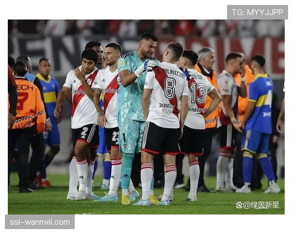 德国家庭大战：挑衅、吹罚、失点、红牌与赛后冲突全程回顾